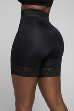 WURA Effet Galbant noir - produit dos fessiers dentelle